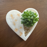 enthymion-resin-diakosmitikos-glastraki-apo-ugro-gyali-sxedio-01