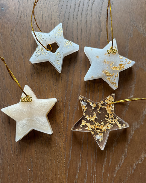 Χειροποίητα Χριστουγεννιάτικα Στολίδια από Υγρό Γυαλί