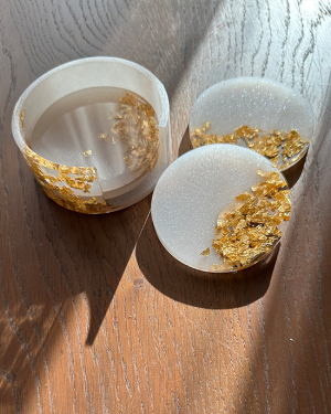 Στρογγυλά Σουβέρ με Βάση από Υγρό Γυαλί